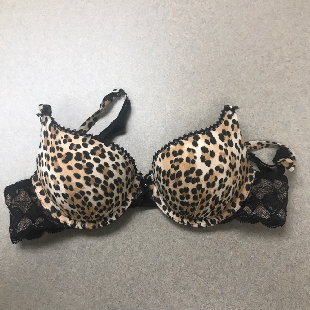 Lace and animal print bra from Victoria’s Secret. Size 34A